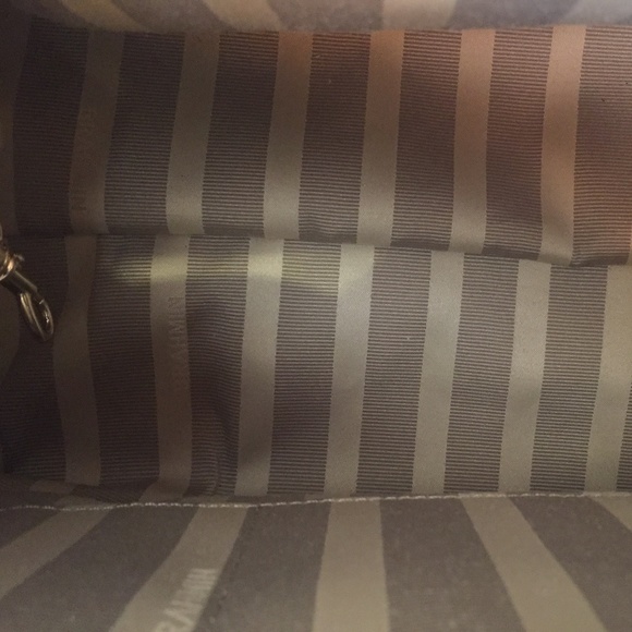 SOLD! Firefly Gardner Hadley Tote!  Like New! - Picture 6 of 6